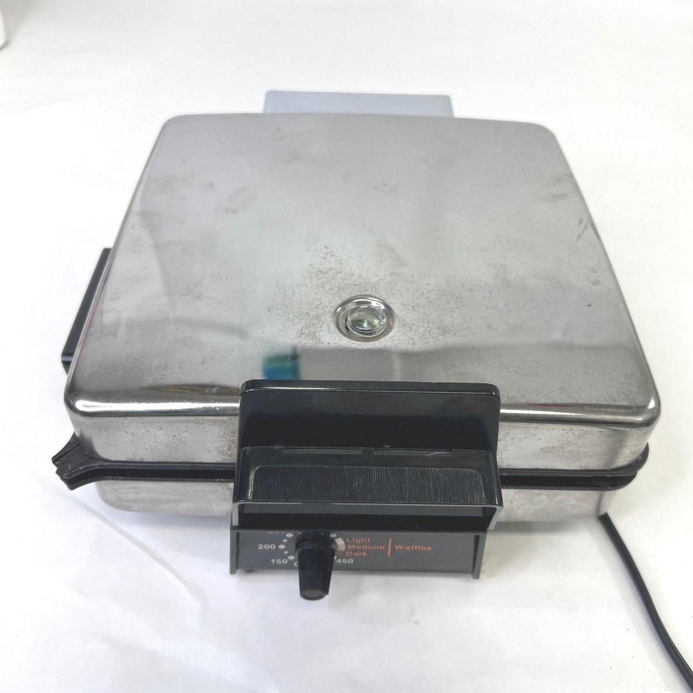 Vintage Toastmaster 270A Waffle Maker Grill Reversible Plates Chrome Tested